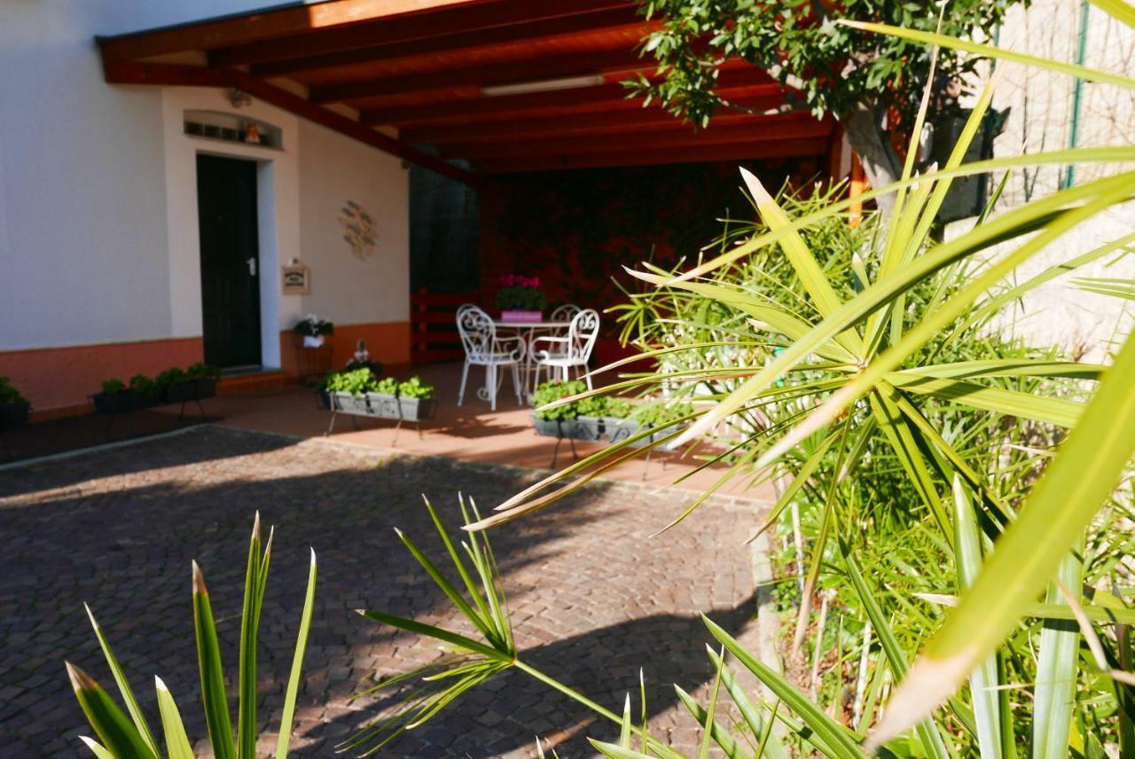 B&B Ai Tre Archi Spotorno Exterior foto