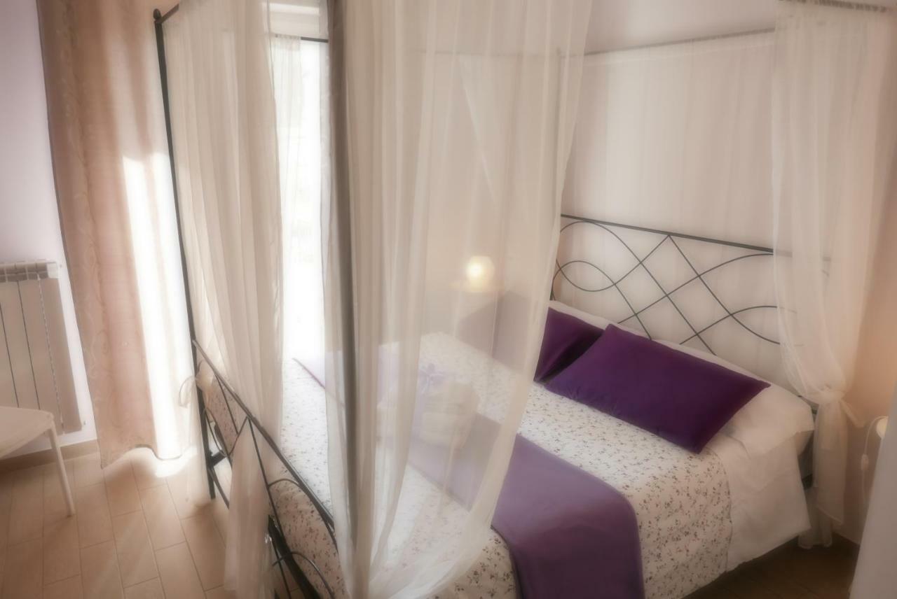B&B Ai Tre Archi Spotorno Exterior foto